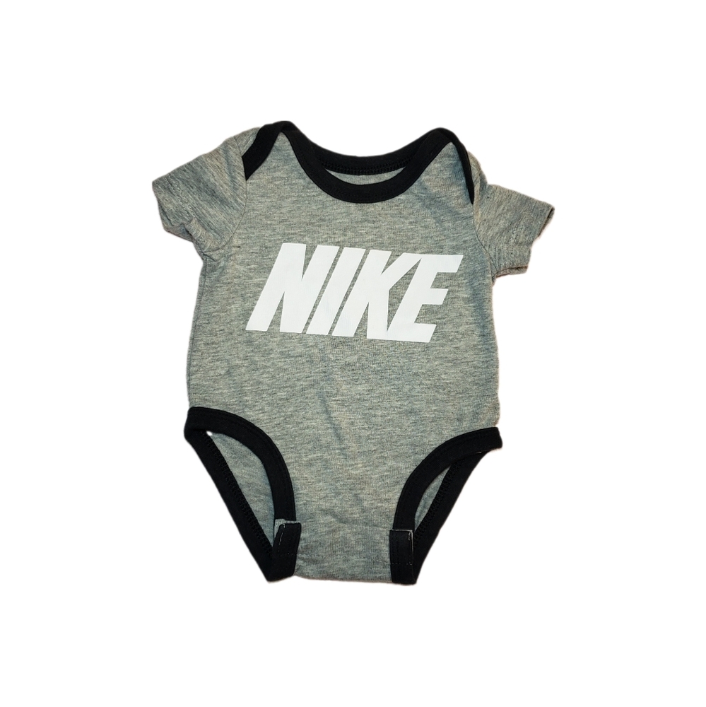 Nike Newborn Baby Logo Short Sleeve Sporty Athletic Grey Bodysuit